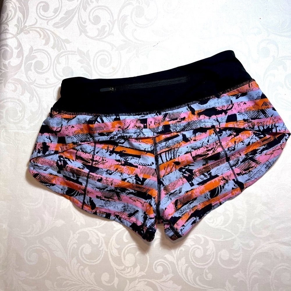 Lululemon Run Time Shorts II Inversion Multi Black Size 2